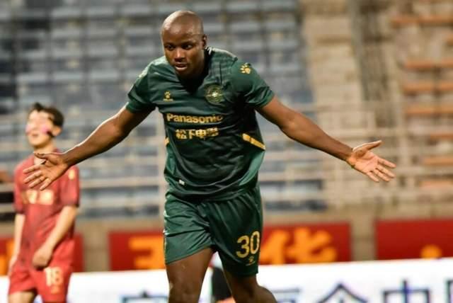 罗雪娟为什么巅峰退役